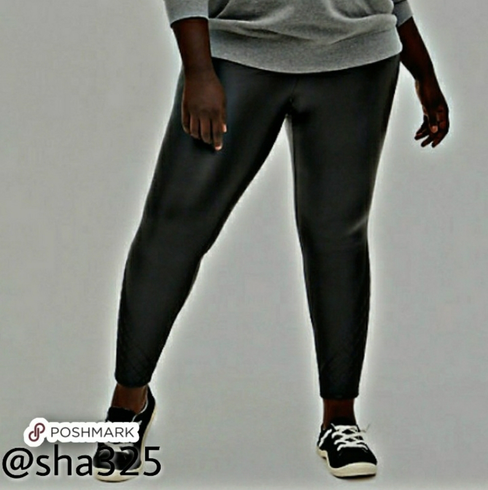Faux leather leggings
